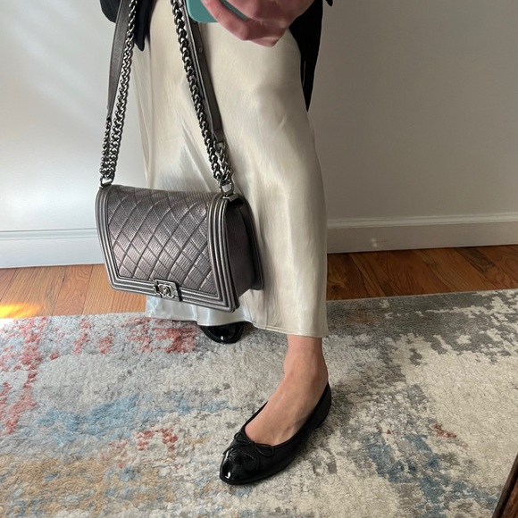 Chanel Grey Medium Perforated Boy Bag - Picture 2 of 16